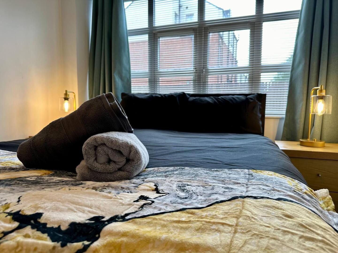 2Br City Side Apartment Μπέλφαστ Εξωτερικό φωτογραφία